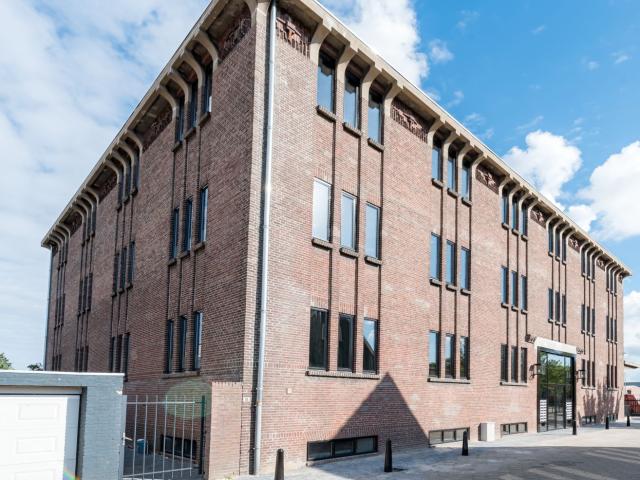 Appartement te huur in Broekhoven, Olland