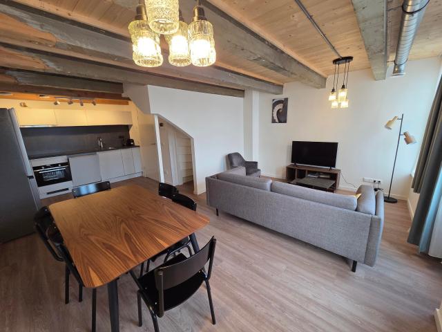 Appartement te huur in Olland, Zuid Holland