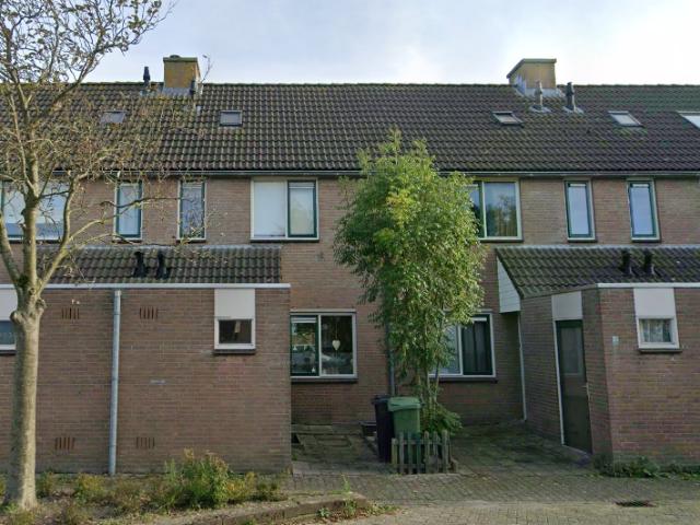 Appartement te huur in Puttershoek, Zuid Holland