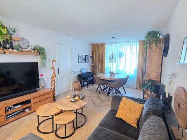 Appartement te huur in Wormerveer, Zaanstad