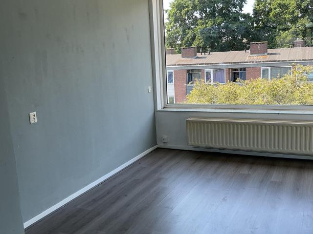 Appartement te huur in Oude-tonge, Zuid Holland
