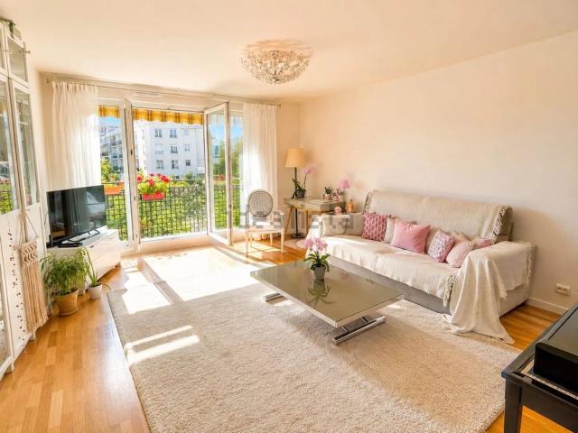 Appartement vente à Quartier Bords et Val de Seine / Les Arches, Issy-les-Moulineaux