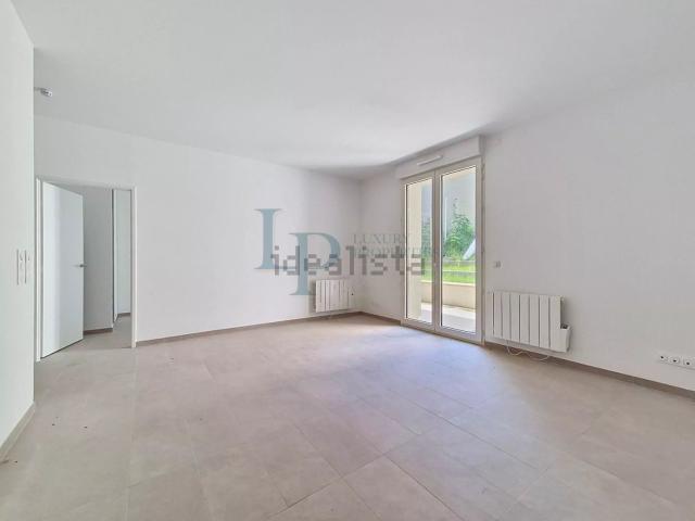 Appartement vente à Quartier Les Hauts d'Issy / Les Epinettes / Le Fort, Issy-les-Moulineaux