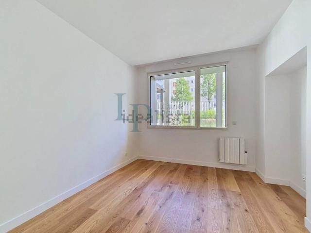 Appartement vente à Quartier Les Hauts d'Issy / Les Epinettes / Le Fort, Issy-les-Moulineaux