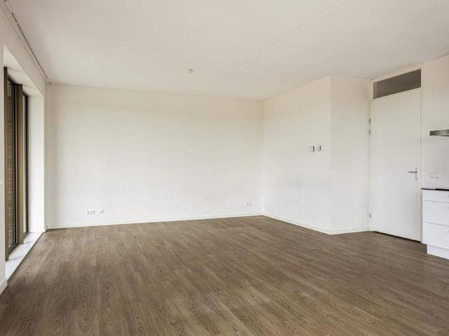 Appartement te huur in Holland Park, Diemen