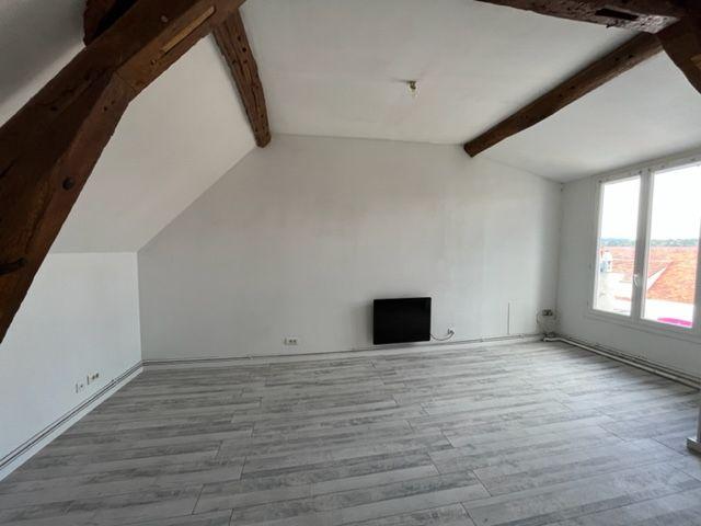 Appartement location à Janville, Oinville-Saint-Liphard