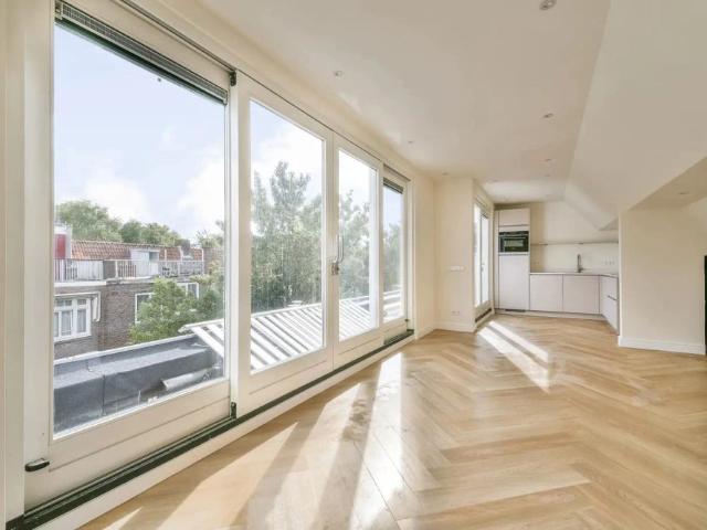 Appartement te huur in Oost, Amsterdam