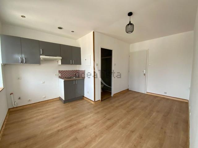 Appartement location à Faubourg des Carmes, Jonzac