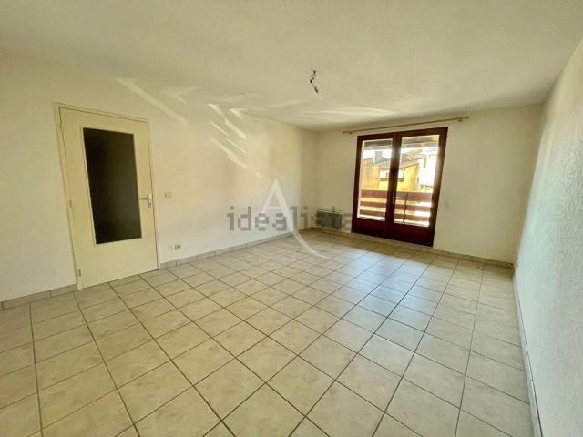 Appartement location à La Gare Nord, L'Isle-Jourdain