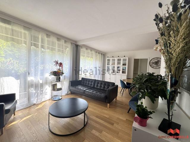 Appartement vente à Résidence Élysée 2, La Celle-Saint-Cloud