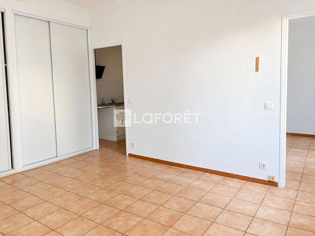 Appartement location à Lambesc, Bouches-du-Rhône