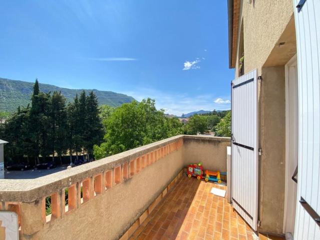 Appartement vente à Laragne-Montéglin, Hautes-Alpes