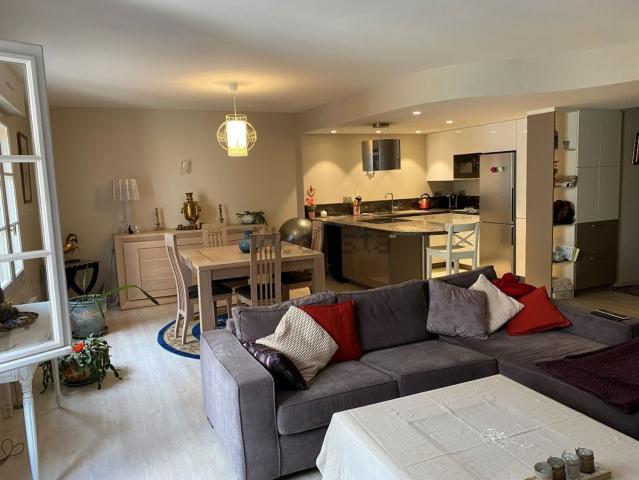 Appartement vente à Centre Ville Rive Droite, Laval