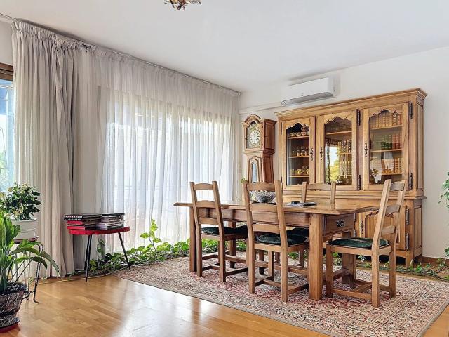Appartement vente à Pontarlier, La Cluse-et-mijoux
