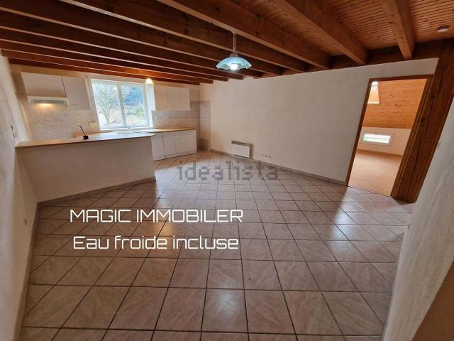 Appartement location à Les Neyrolles, Ain