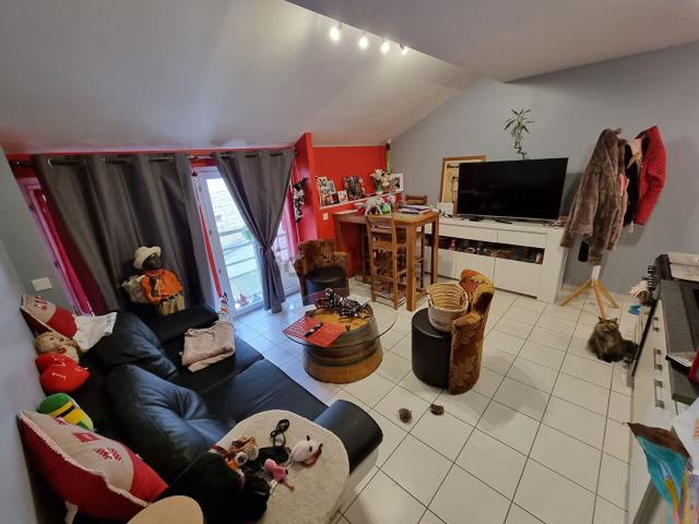 Appartement location à Les Neyrolles, Ain