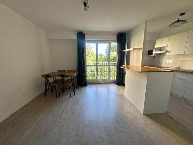 Appartement location à Périgord, Les Ulis