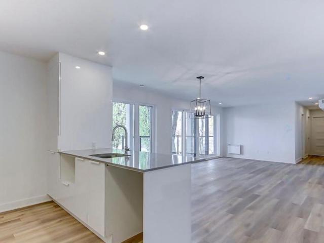Apartment for rent in La Vallée-du-richelieu, Quebec