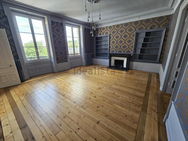 Appartement vente à Les Petits Quarts, Lons-le-Saunier