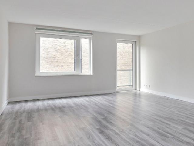 Appartement te huur in Laak, Zuid Holland