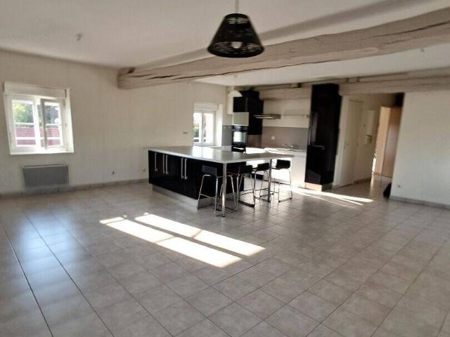 Appartement location à Champs-sur-Yonne, Yonne
