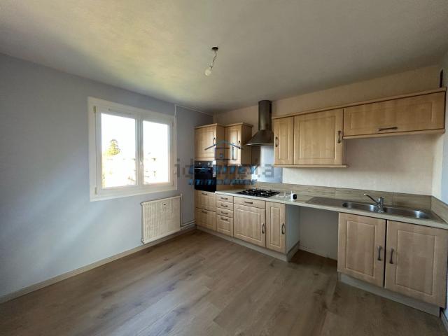 Appartement vente à La Pologne, Lure