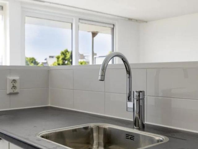 Appartement te huur in Velserbroek, Noord Holland