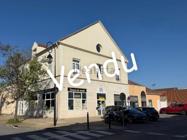 Appartement vente à Gomberville, Magny-les-Hameaux