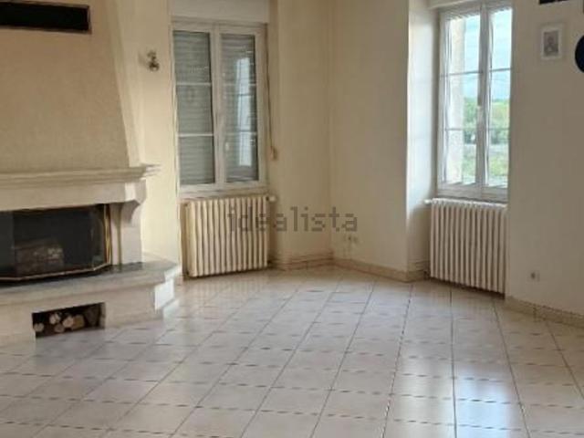 Appartement location à Marolles-sous-Lignières, Aube