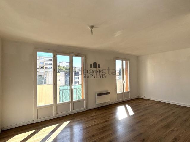 Appartement location à Les Cinq-Avenues, Marseille