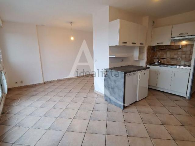 Appartement location à Les Graviers, Massy