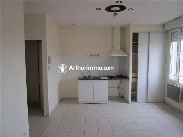 Appartement location à Saint-Jean-d'Angély, Matha