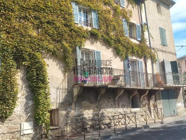 Appartement vente à Place de la Grande Fontaine, Mazan