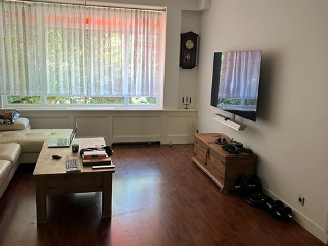 Appartement te huur in Bloemenbuurt, Zuid Holland