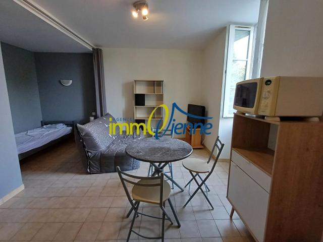 Appartement location à Montmorillon, Lussac-les-châteaux