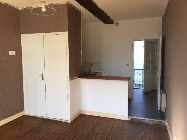 Studio location à Les Avenues, Compiègne