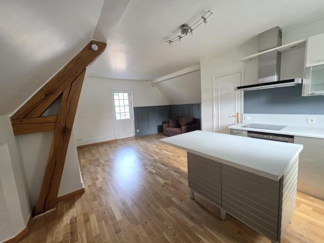 Appartement location à Saint-Germain-en-Laye, L'etang-la-ville
