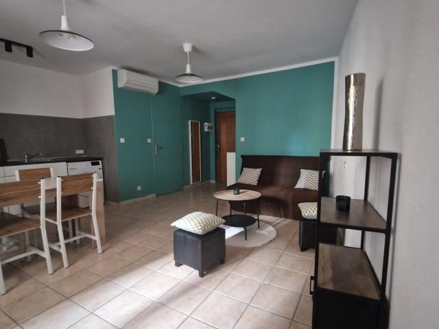 Appartement location à Arrondissement de Toulon, Solliès-pont