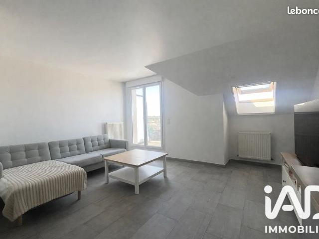 Appartement location à Z. I. Les Sables, Morangis