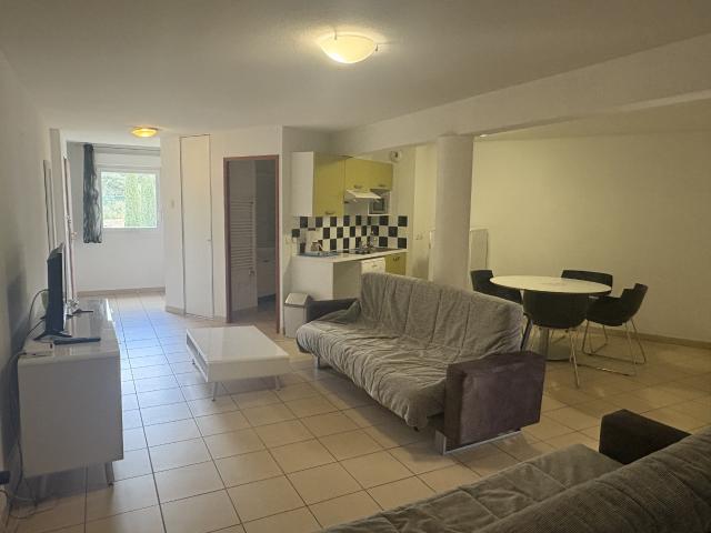 Appartement location à Arrondissement de Toulon, Signes
