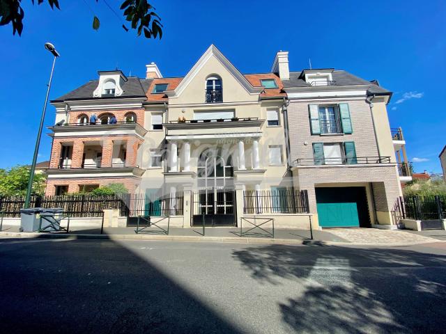 Appartement location à France métropolitaine, Suresnes