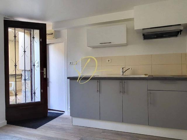 Appartement location à Zone industrielle des Longs Réages, Épernon