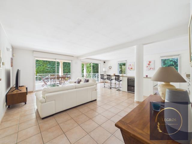 Appartement location à Arles, La Salle Les Alpes