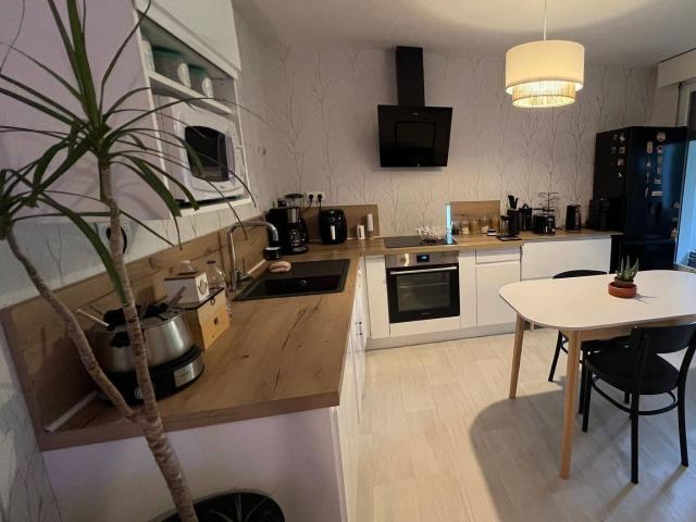 Appartement location à Cité des Jonquières, Ancône