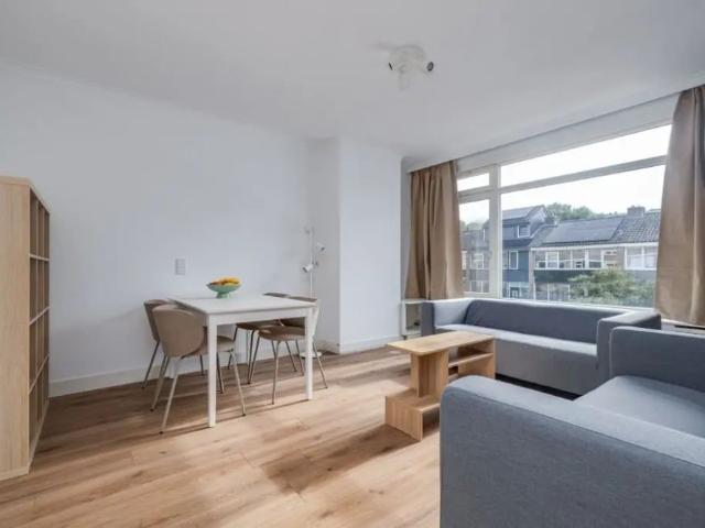Appartement te huur in IJsselmonde, Rotterdam