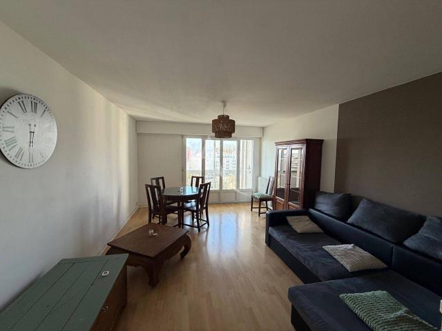 Appartement location à Le Bourg sous la Roche, La Roche-sur-Yon