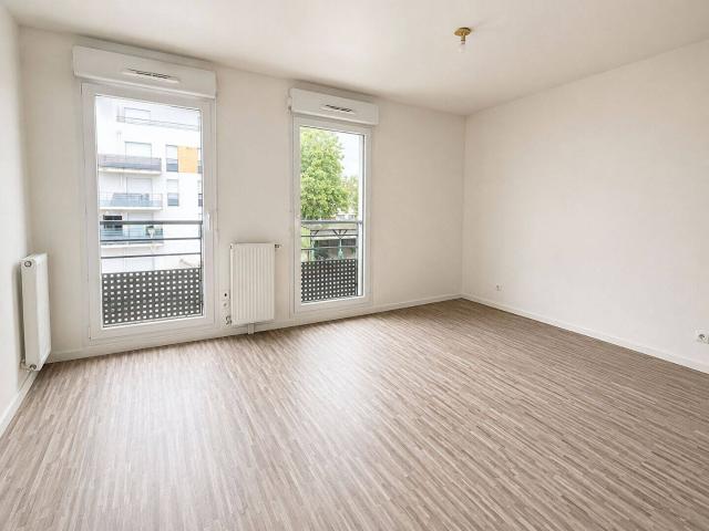 Studio location à Zone Industrielle d'Epluches, Saint-Ouen-l'Aumône