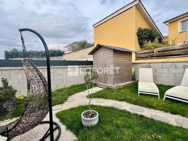 Appartement location à Z.A. CROIX DES HORMES, Montanay