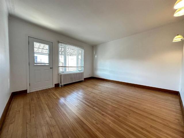Apartment for rent in St. Leonard's, Quebec