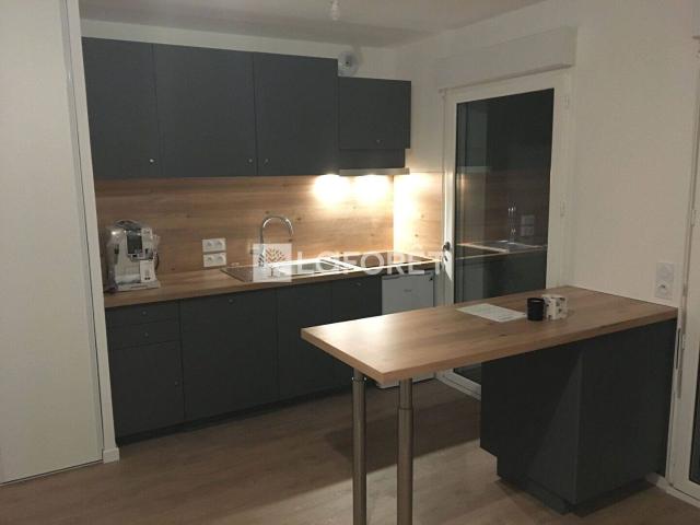 Studio location à Centre-ville, Montreuil